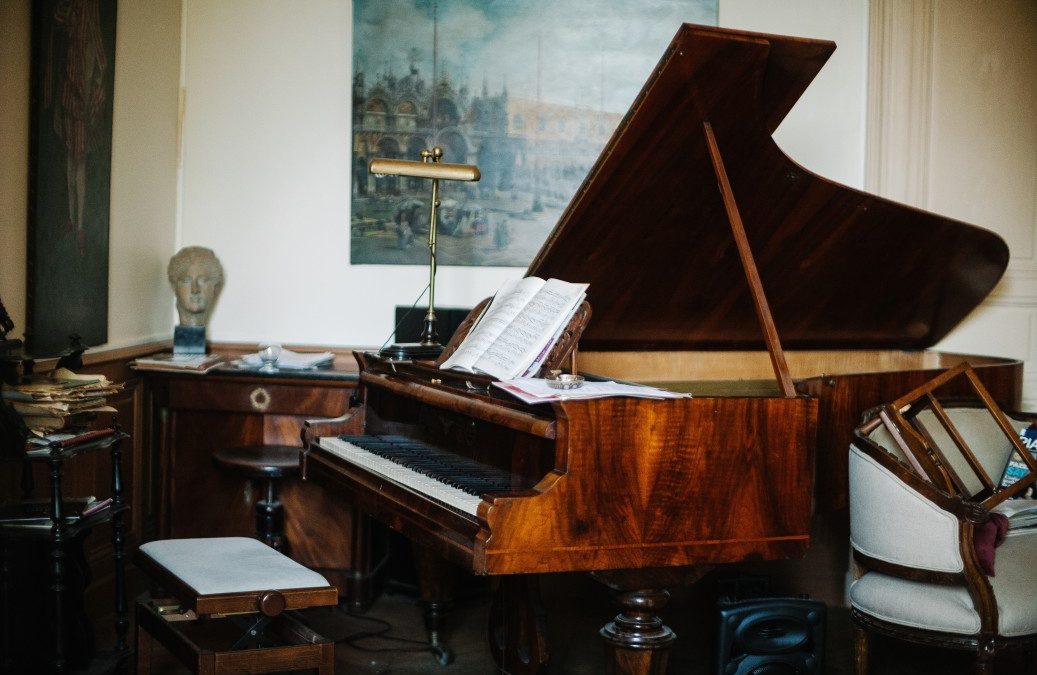 Who buys antique pianos?