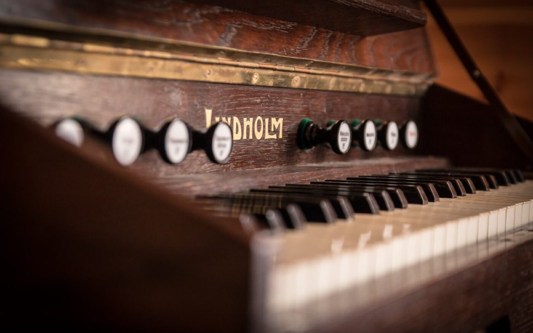 Is it illegal to sell a piano with ivory keys?