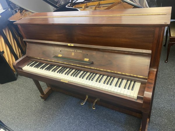 Steinway Z