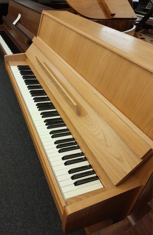 Kawai CE11 - Image 2