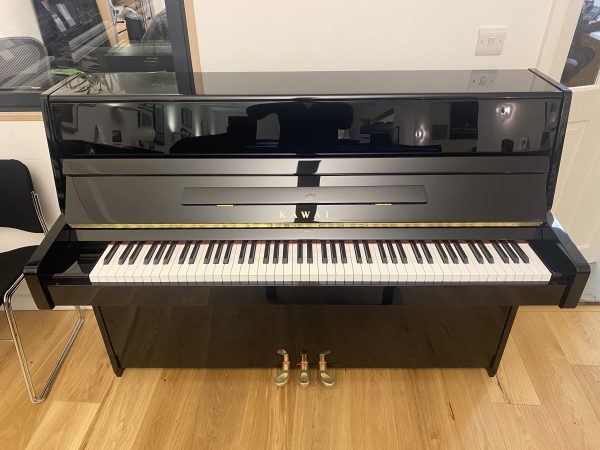 Kawai K15