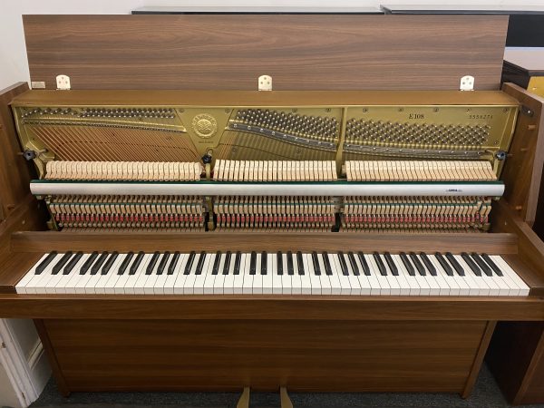 Yamaha E108 - Image 2